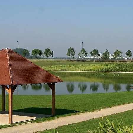 Maison 8min De 6 Couchages شقة ماني لو أونغر