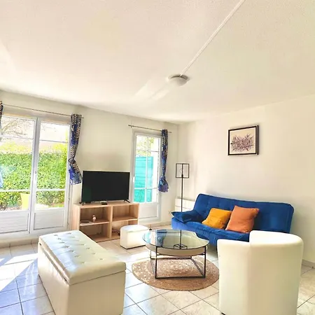 Maison 8min De 6 Couchages ماني لو أونغر